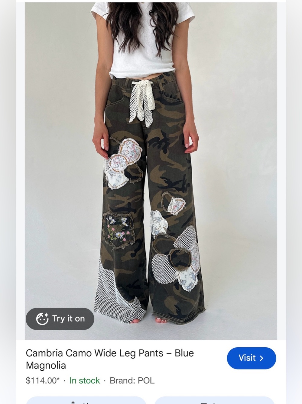 POL Cambria Wide-Leg Camo Pants with Floral Appliquรฉ